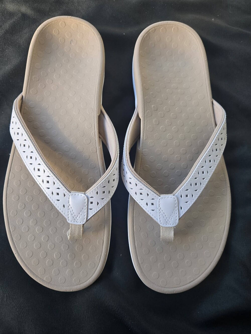 Vionic Beige and White Laser-Cut Thong Sandals